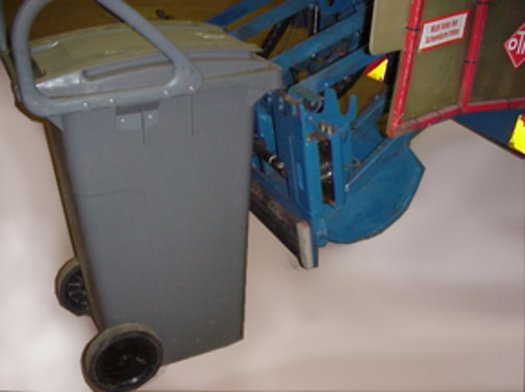 SDLX load cells on lift for garbage truck